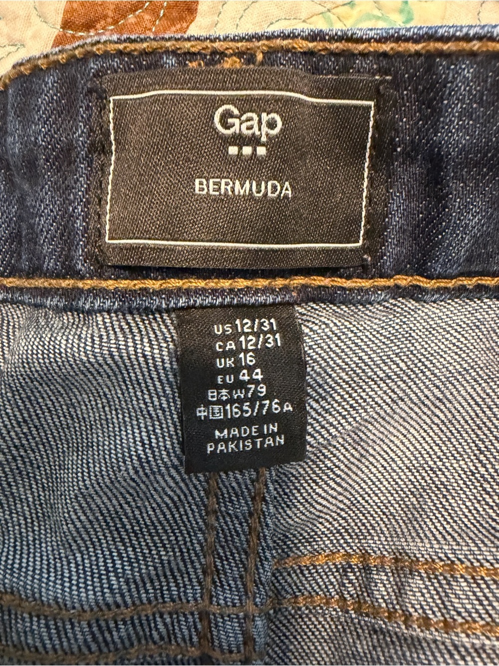GAP Dark Blue Denim Women’s Shorts - Picture 3 of 4